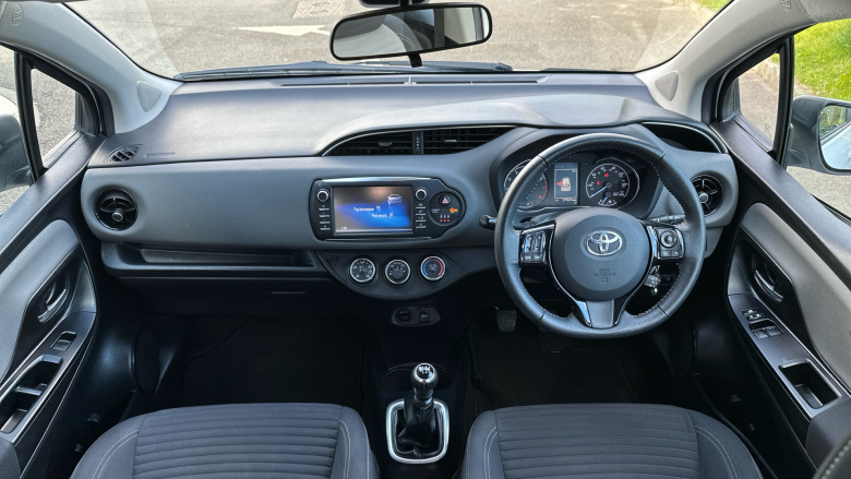Toyota Yaris 1.5 VVT-i Icon 5dr Petrol Hatchback